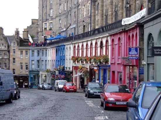 Edinburgh Central Oldtown Aparthotel Esterno foto