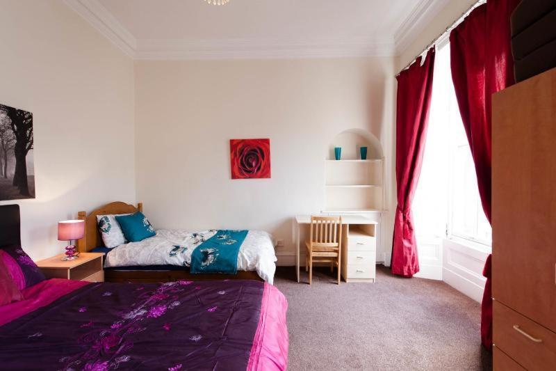 Edinburgh Central Oldtown Aparthotel Esterno foto